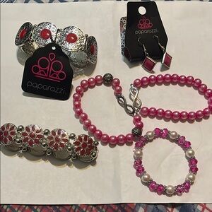 🎉SALE🎉$7 or 2 for $10🎉 Paparazzi Silver and Pink Jewelry Set
